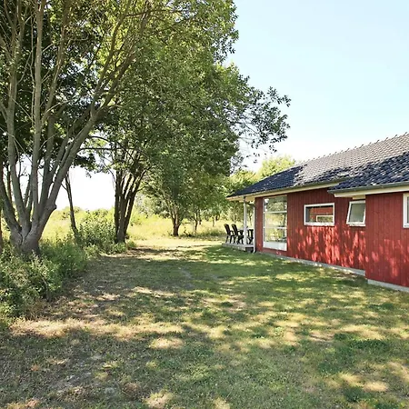 Seaside Nordic Getaway *