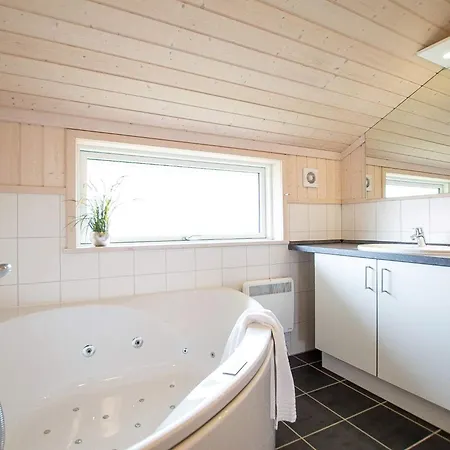 Seaside Nordic Getaway *
